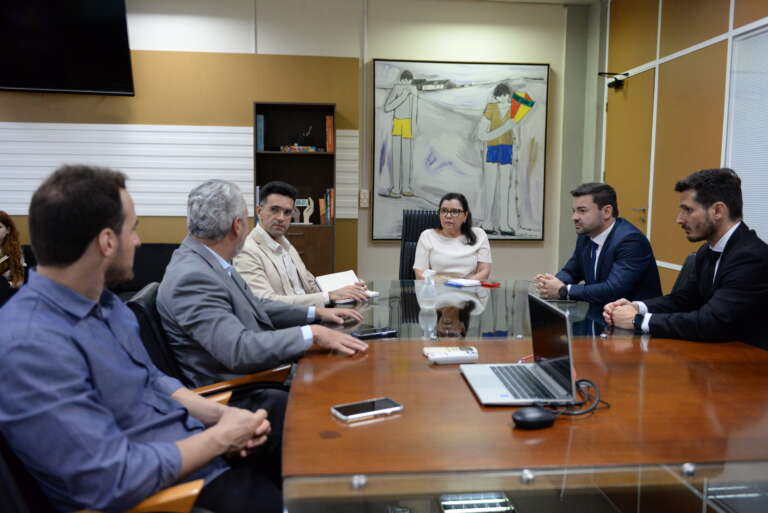 Secretarias estaduais debatem implantação de RG nacional do Ceará