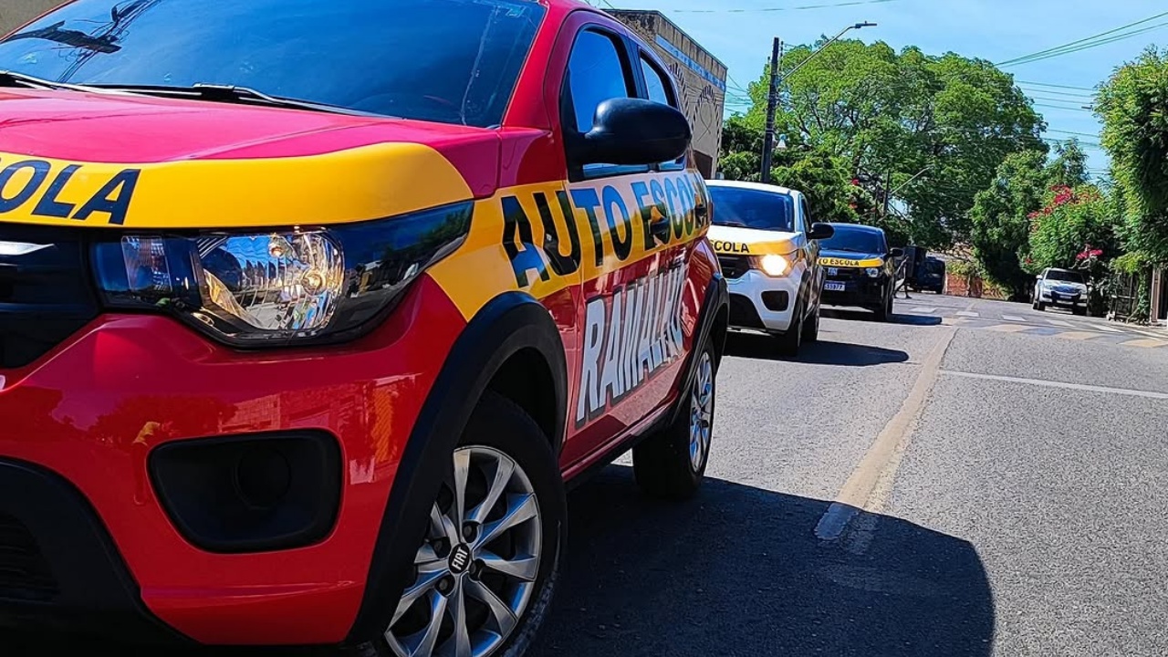 Autoescolas do Cariri oferecem pacotes a partir de R$ 300 após lançamento do novo modelo de CNH