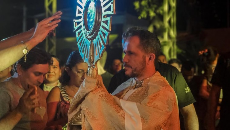 Padre Monteiro volta a pedir desculpas por fala sobre homossexualidade durante missa em Juazeiro do Norte