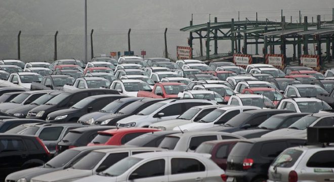 Carro popular: quem revender antes de seis meses tem que devolver desconto