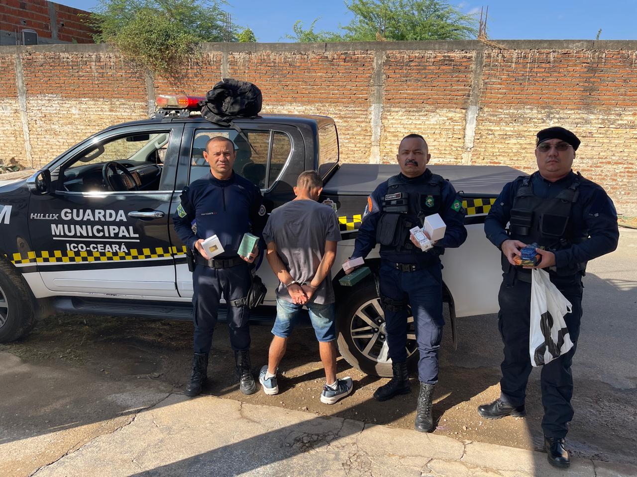 Ex-presidiário é preso pela GCM de Icó após furtar perfumes e roupas