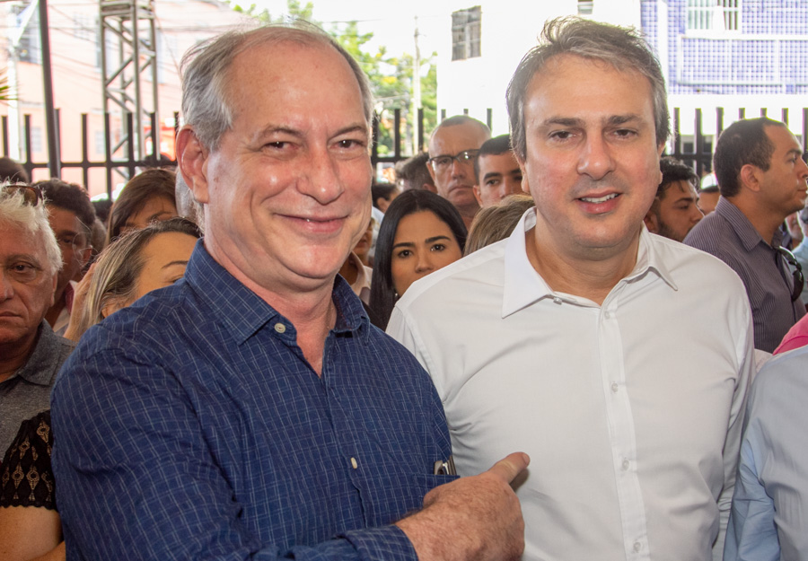 Ciro afirma que Camilo Santana tenta montar "monopólio de poder" no Ceará