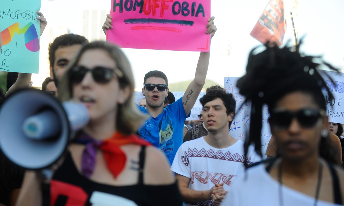 Casos de racismo e homofobia disparam no país em 2022