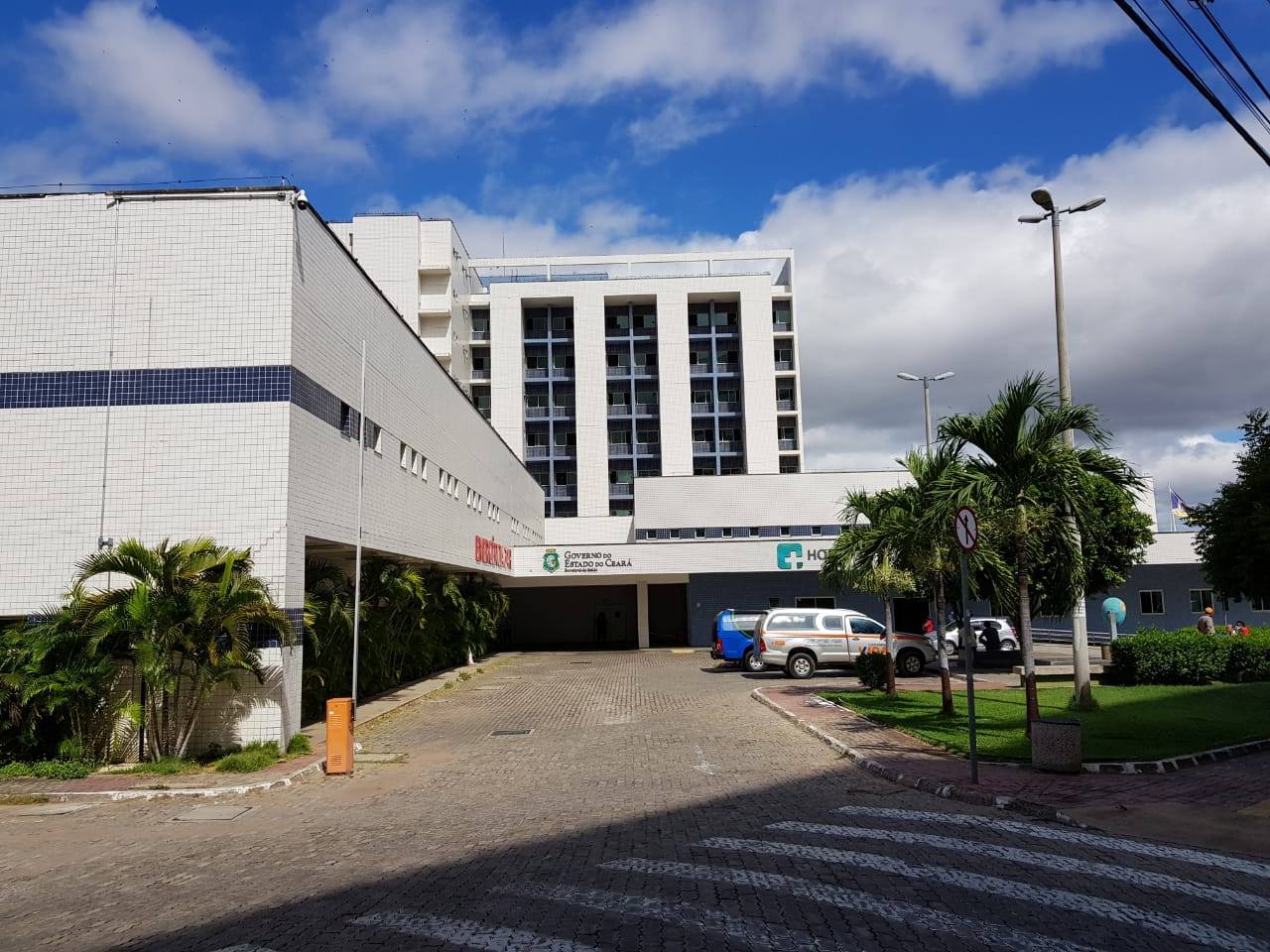 Jovem baleado em ação do RAIO no Juazeiro e mulher em Crato acusa o ex de atear fogo no seu carro