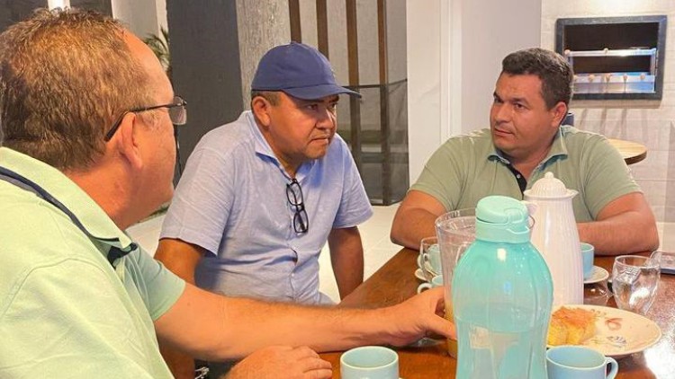 Potengi: Ex-prefeito Samuel Carlos declara apoio à pré-candidatura de Salviano Alencar