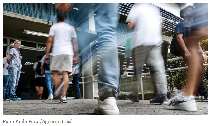 Confira os concursos e seleções com vagas abertas no Ceará nesta segunda-feira (25)