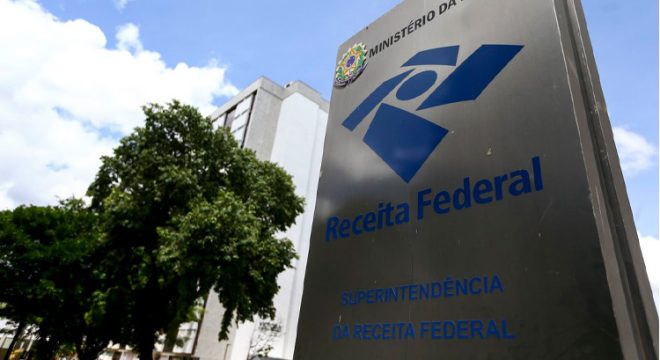 Receita Federal alerta para 'e-mail falso' do Imposto de Renda