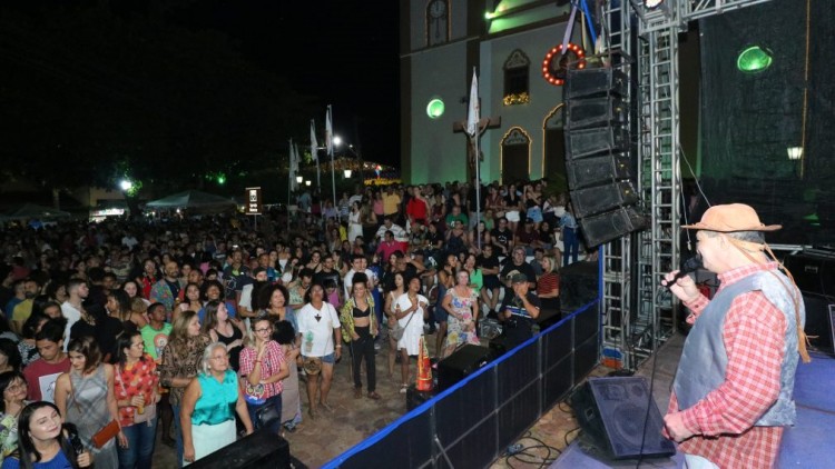 Noite das Solteironas marca início da Festa de Santo Antônio, em Barbalha