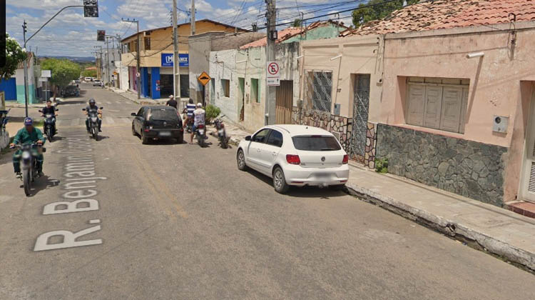 Cadáver de mulher encontrado no Cariri já se decompondo na sua cama em Mauriti