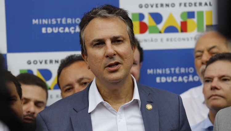 MEC realizará concurso público com pelo menos 240 vagas, anuncia Camilo