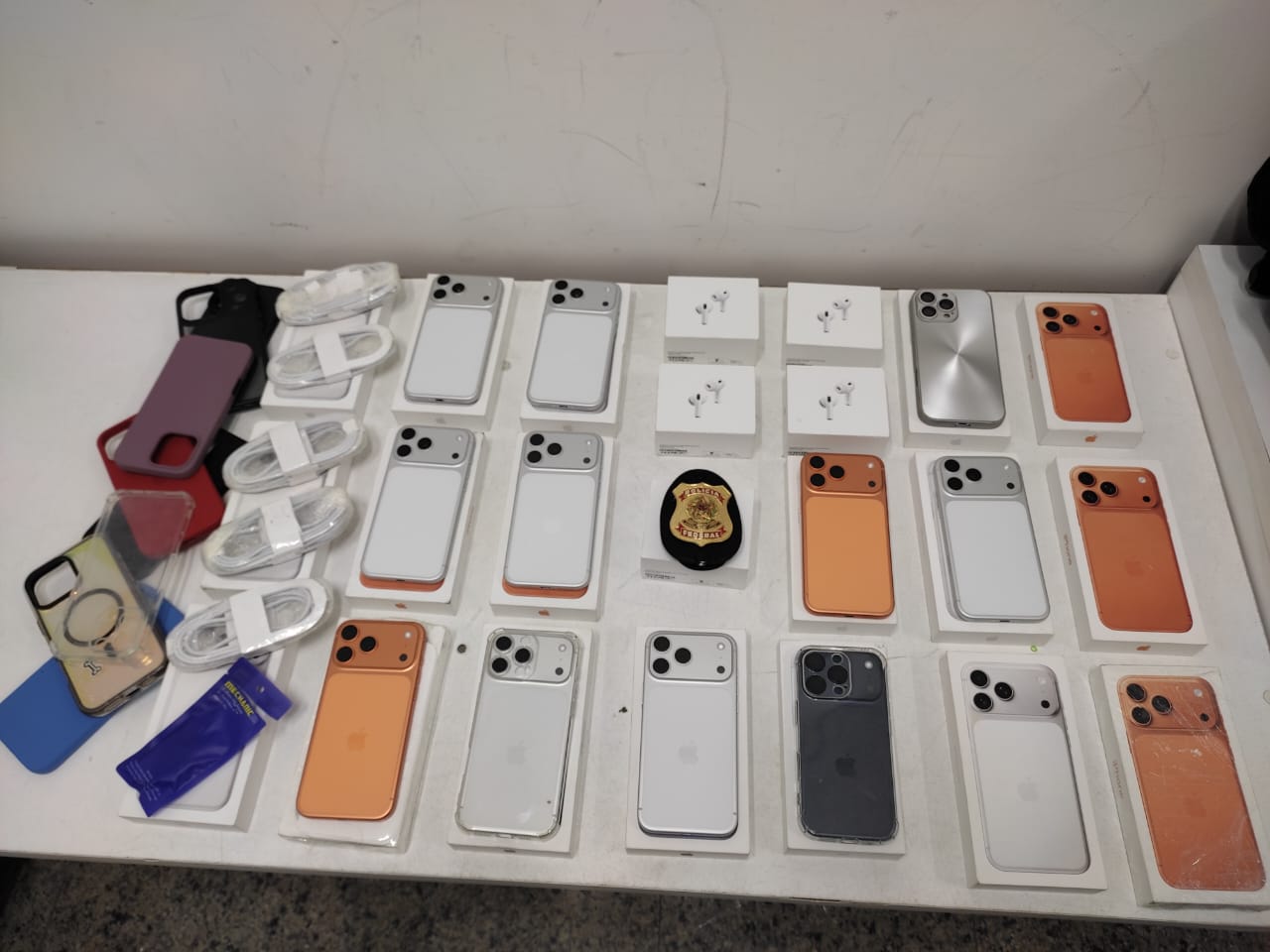 Polícia Federal apreende mais de 15 eletrônicos sem nota fiscal no Aeroporto de Fortaleza