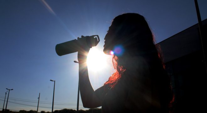 Nova onda de calor deve elevar temperatura de regiões do Ceará em até 5°