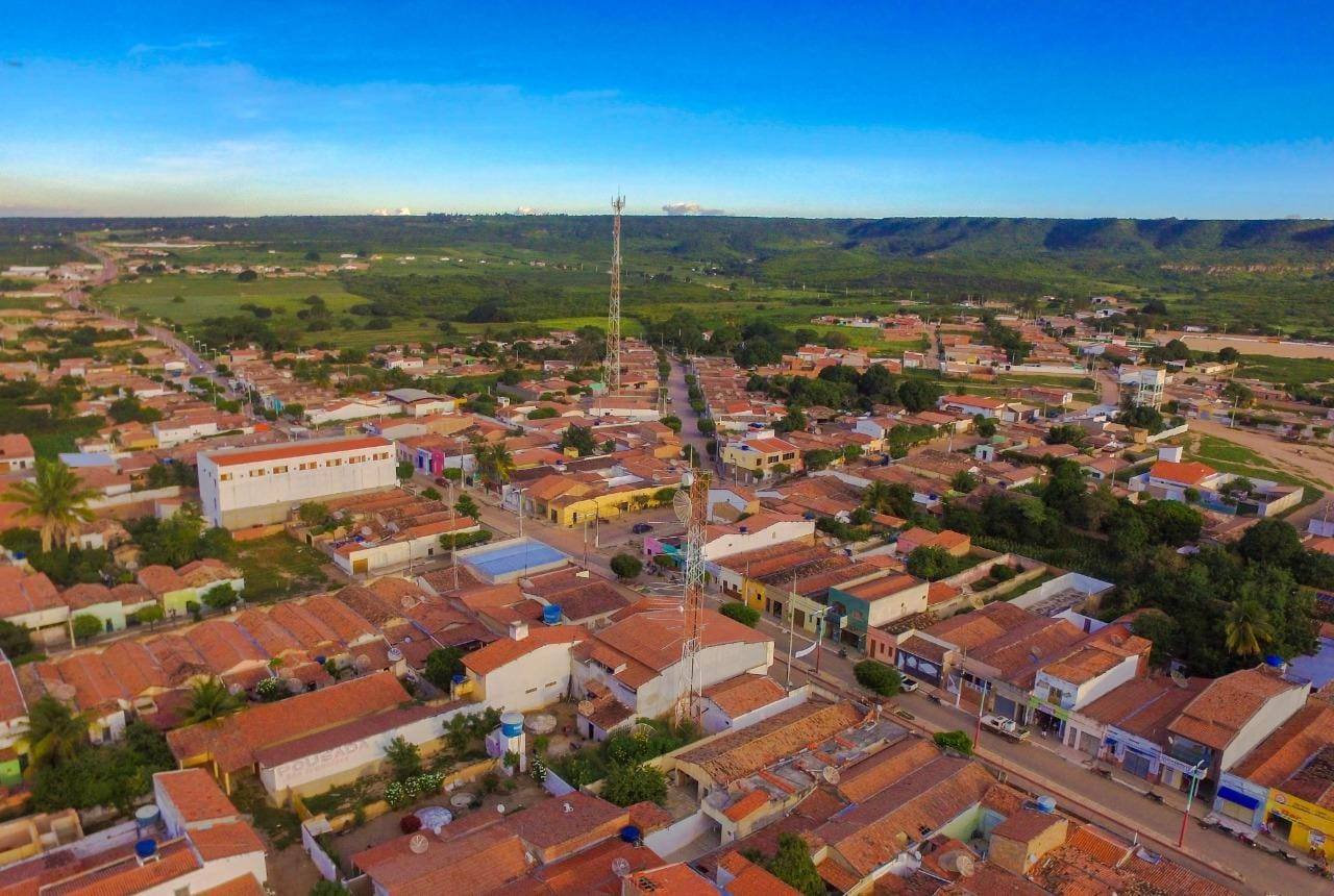 MPCE emite mandado de segurança e pede a suspensão de todas as votações da Câmara Municipal de Salitre