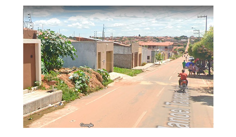 Mulher encontrada morta a facadas em Juazeiro num terreno baldio