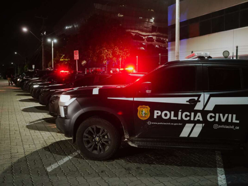 Adolescentes são atacadas com faca dentro de ônibus escolar em Aratuba; suspeito é ex-companheiro de uma das vítimas