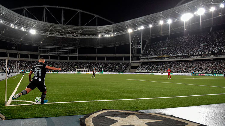 Brasileirão: Botafogo recebe Fortaleza para se distanciar na liderança