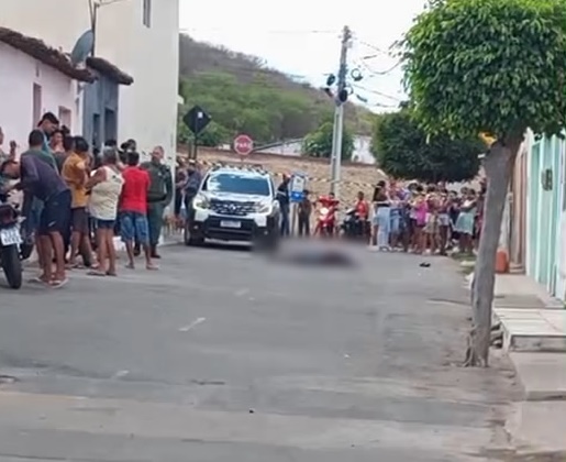 Homem morto a facadas em Jati e menor baleado no Juazeiro quando roubaram sua moto