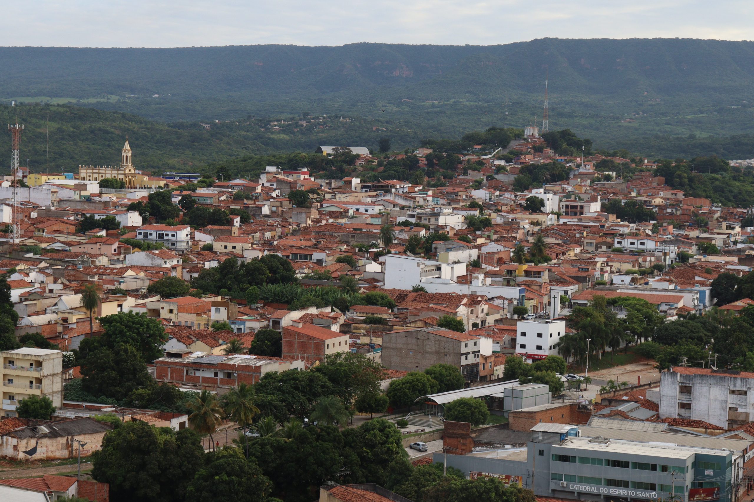 Justiça suspende aumento de 12,29% na tarifa de esgotamento sanitário do Crato