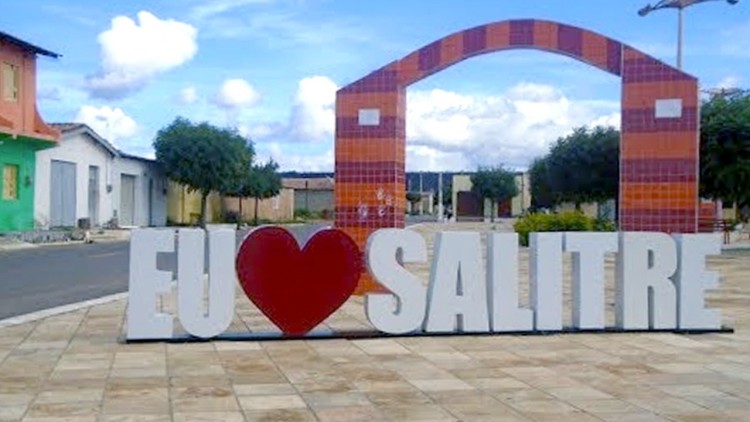 Cagece é obrigada a regularizar abastecimento em Salitre