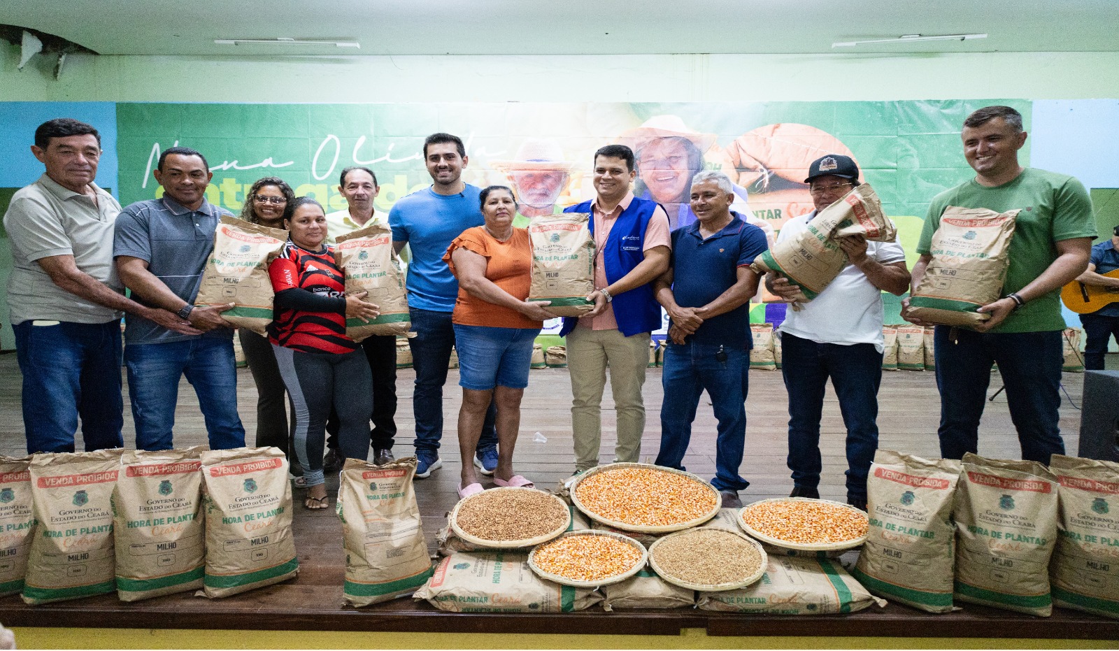 Nova Olinda inicia entrega de 28 toneladas de sementes a agricultores pelo programa Hora de Plantar