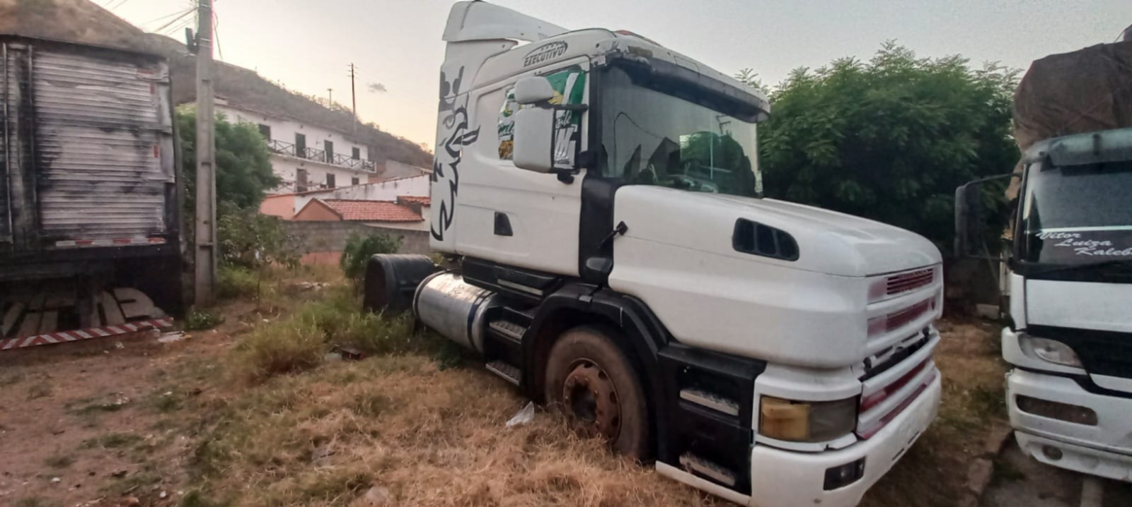 PRF apreende carro e caminhão roubados em Orós