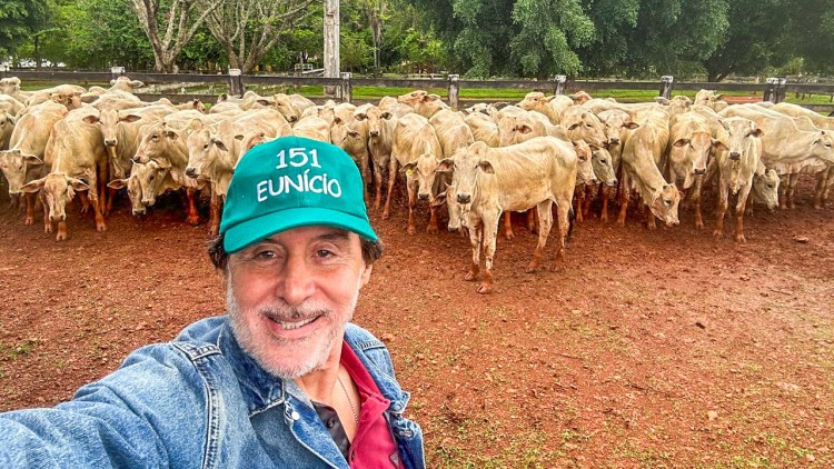 Fazenda de Eunício Oliveira é invadida por criminosos disfarçados de policiais federais