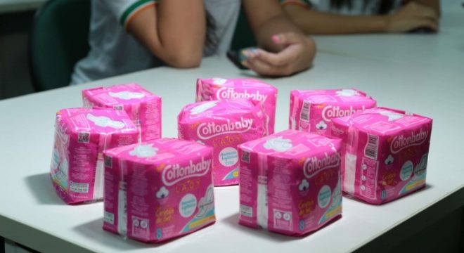 Comissão aprova distribuição de absorventes para mulheres em situação de calamidade pública