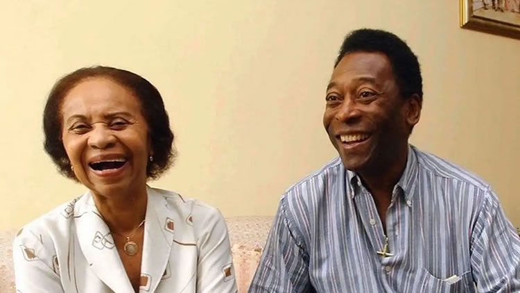 Dona Celeste, mãe de Pelé, morre em Santos aos 101 anos de idade